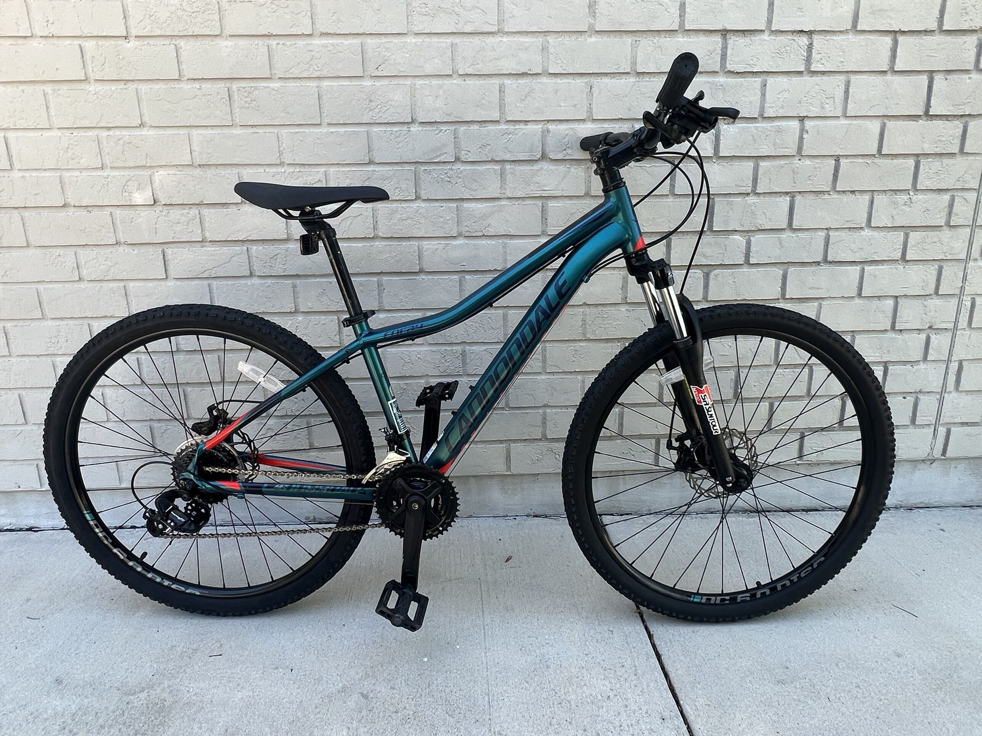 Mountain Bike Cannondale Forey 27.5”