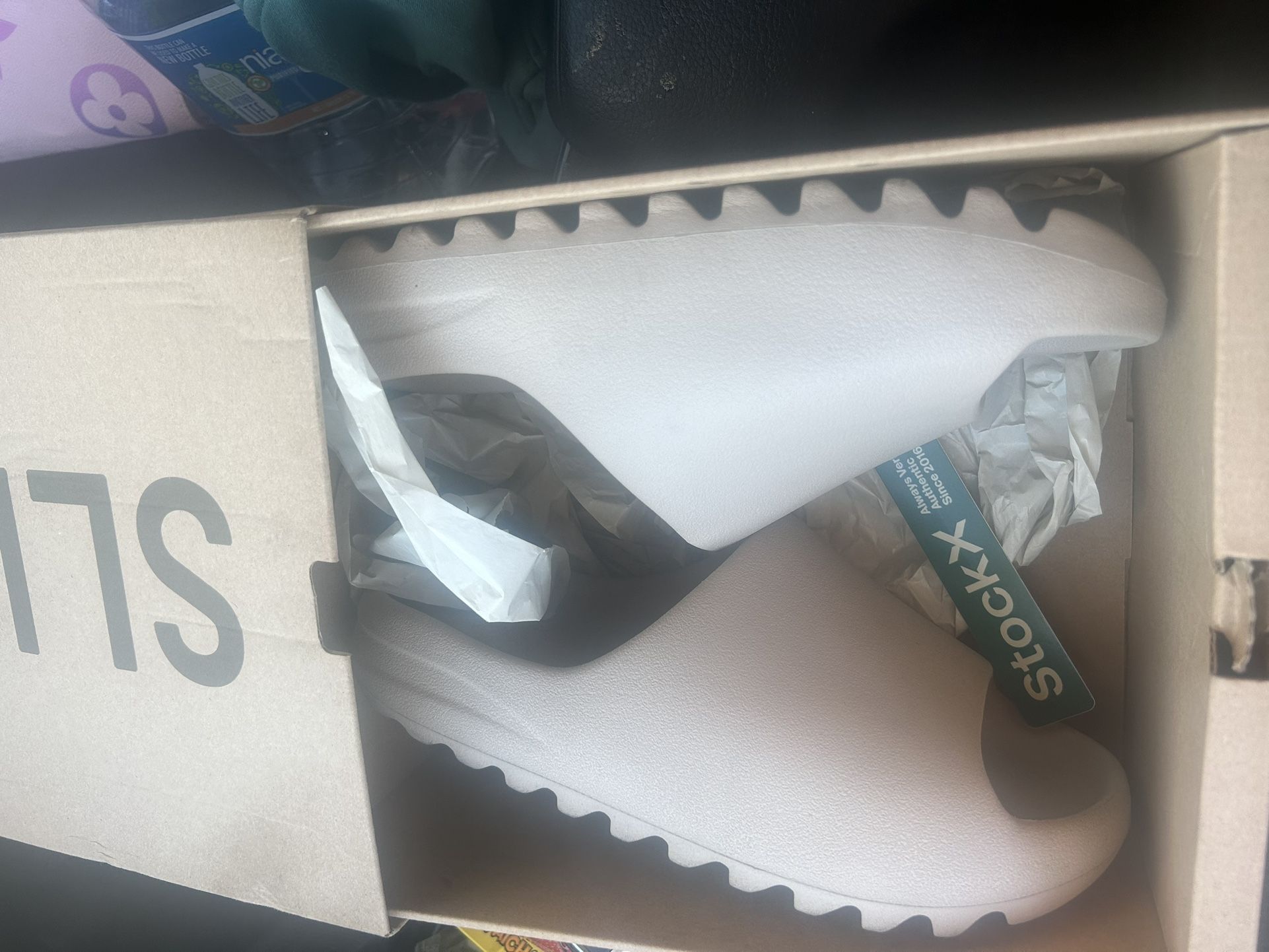 yezzy slides