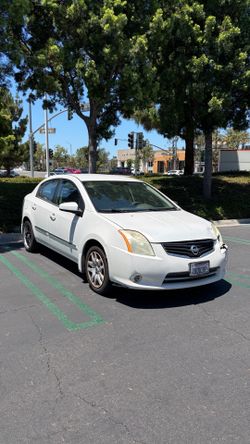 Nissan Sentra 2010 White