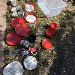 Plates, Cups, Mugs And Glasses 