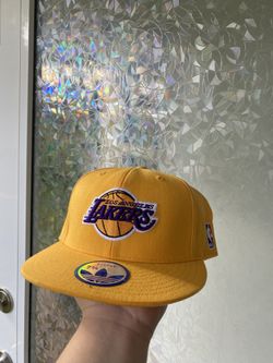 VINTAGE Los Angeles LA Lakers Hat BNWT