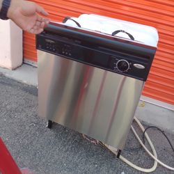 dishwasher in perfect condition.