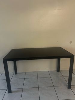 Black Rectangular dining table