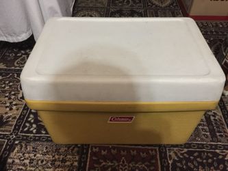 1974 plastic Coleman cooler with bottle opener on side