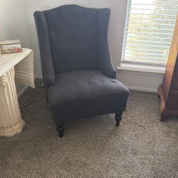 Classic Lounge Chair 