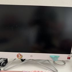 HP 22" All-in-One Desktop, AMD Athlon Silver 3050U