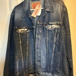 Levi’s Jean Jacket Men’s XL NEW WITH TAGS 