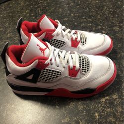 Nike Air Jordan 4 Retro Fire Red 