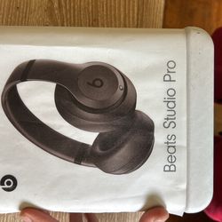 Beats Studio Pro 