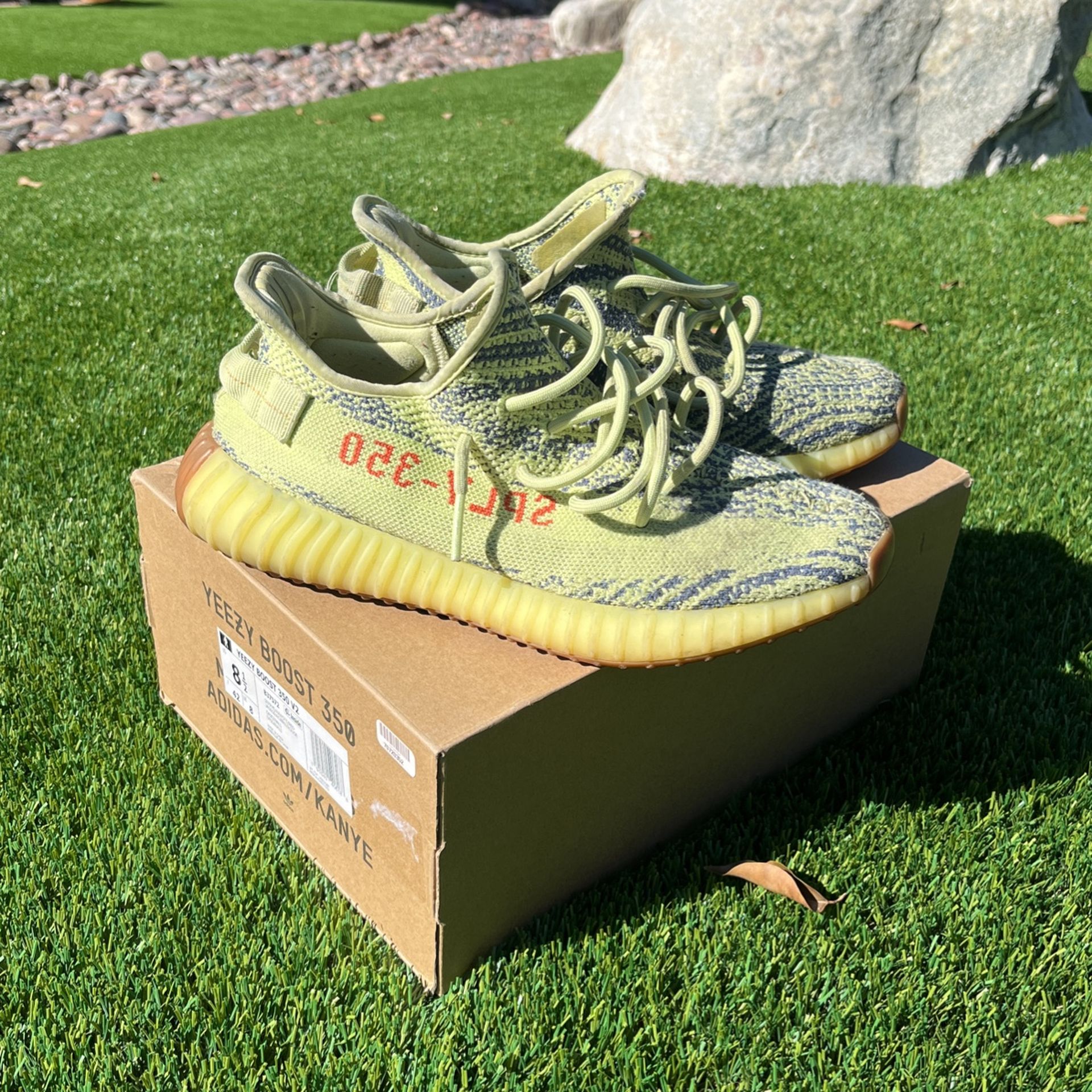 adidas gazelle silver green womens YEEZY BOOST 350 V2 Semi Frozen Yellow  moonstax