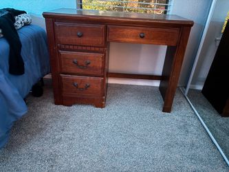Free wooden desk