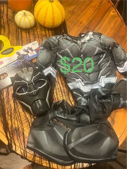 Small 5/6 kids Black Panther Costume. Including Upgraded Mask