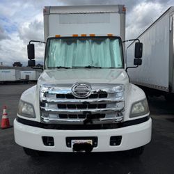 Hino 268 (2015)