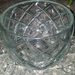 Beautiful vintage Crystal Punchbowl