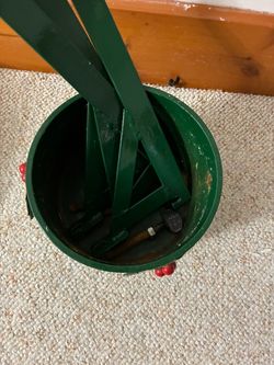 Metal Christmas Tree Stand