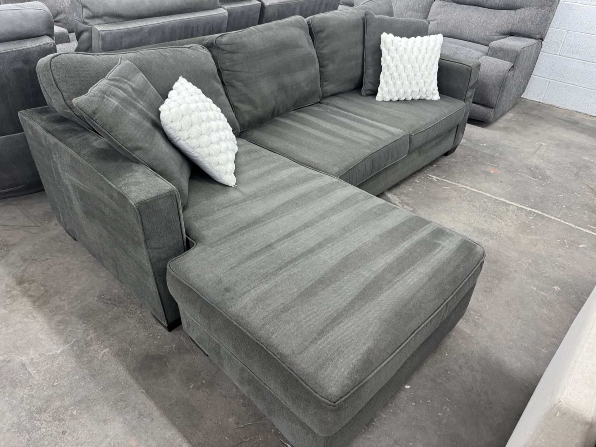 Free Delivery* Like New Small Gray Sectional Sofa with Reversible Chaise! #SofaKingLV