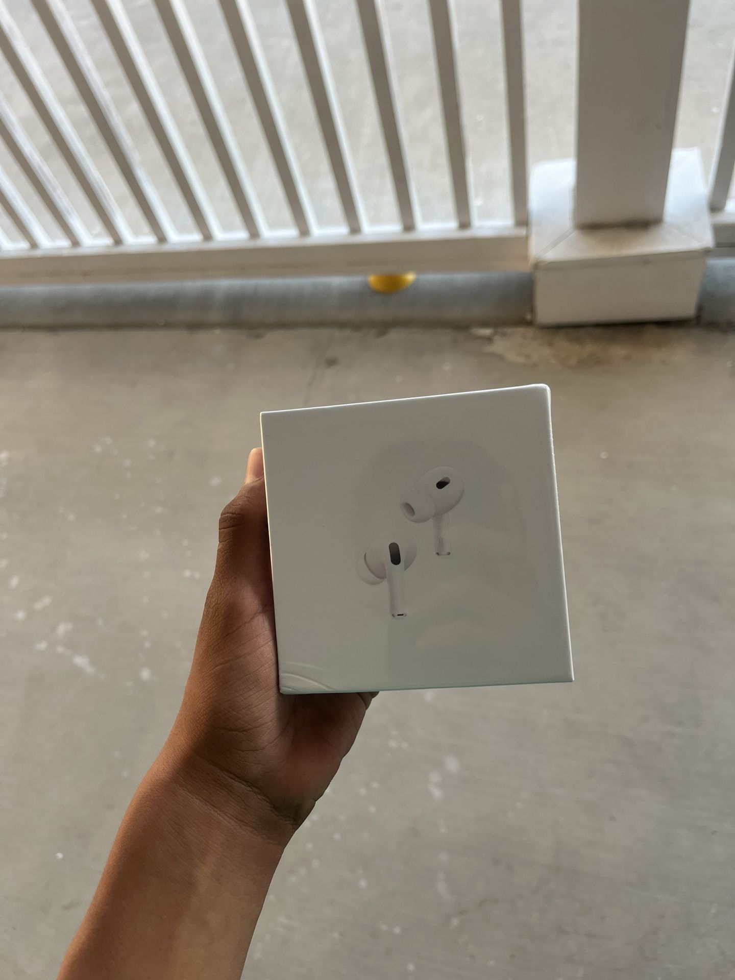 earphones brand new 65$