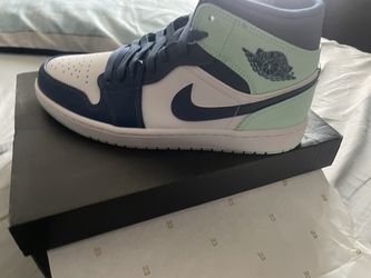 Air Jordan 1 Mid