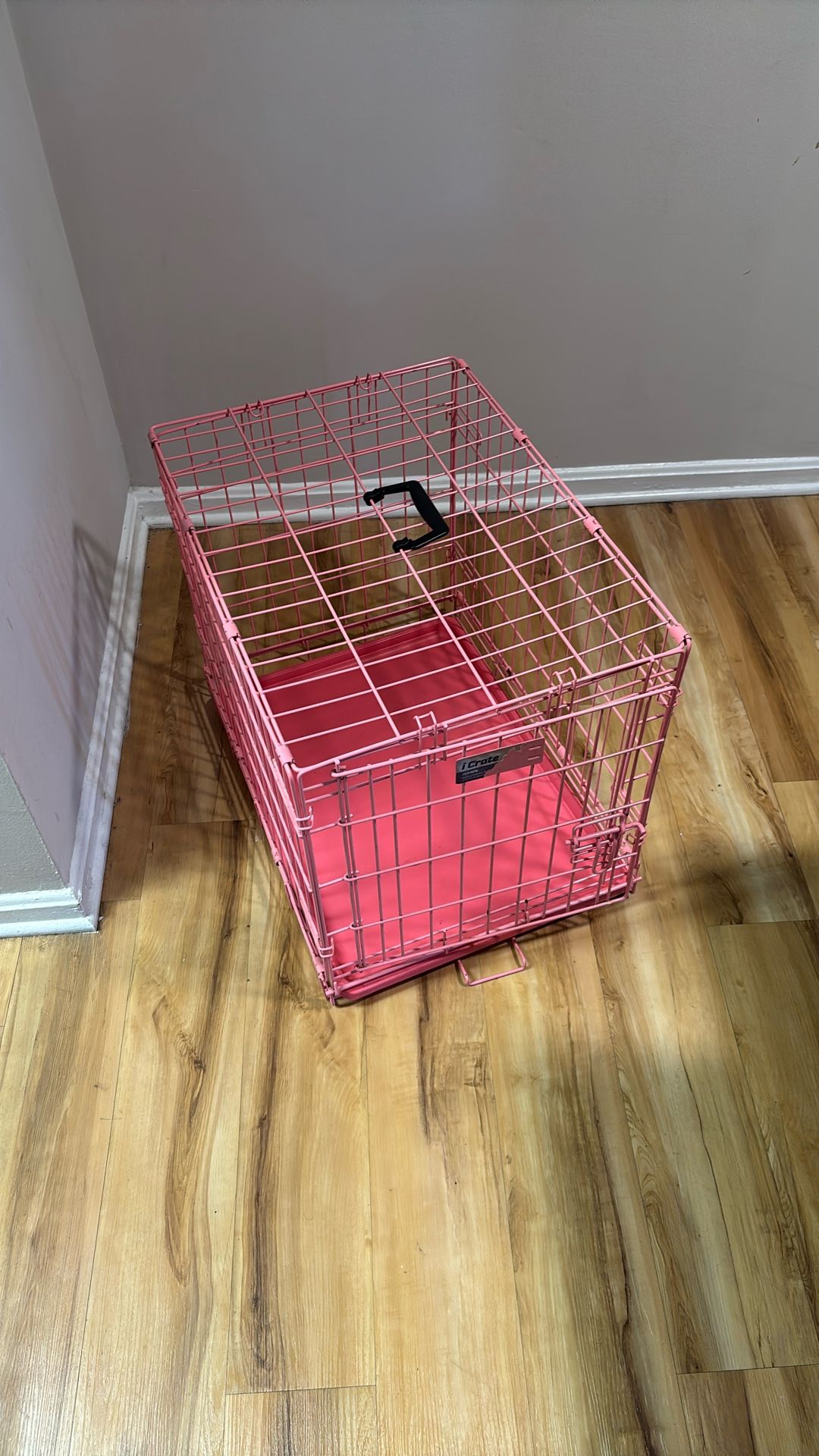 🌸 Pink Dog Cage - Gently Used, Great Condition! 🐶