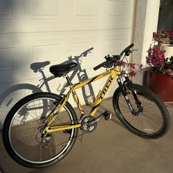 Trek 4900 Female Mountain Bike