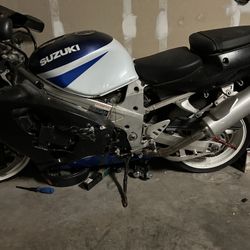 2003 Suzuki GSX-1000r