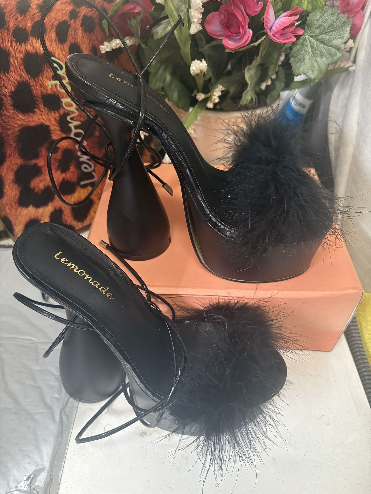 Black Strap Up Fluffy Heels 👠 