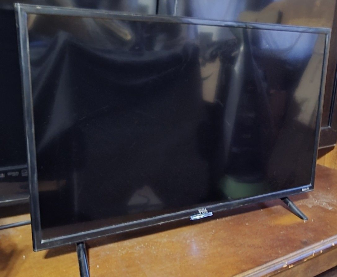 Roku TCL Flat-screen TV No Remote