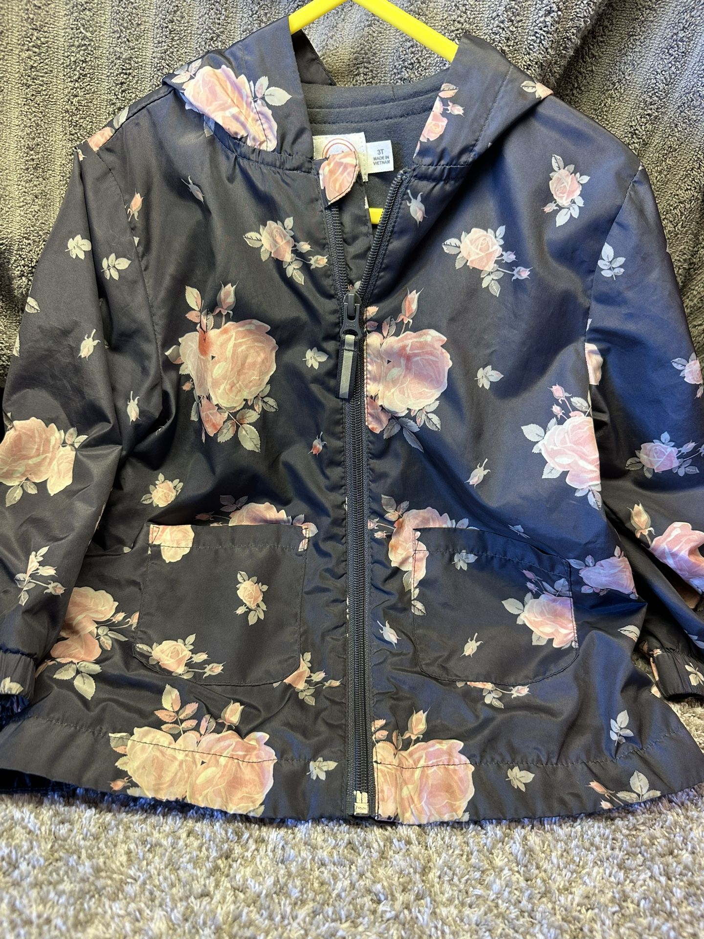 Girl, toddler raincoat, size 3T