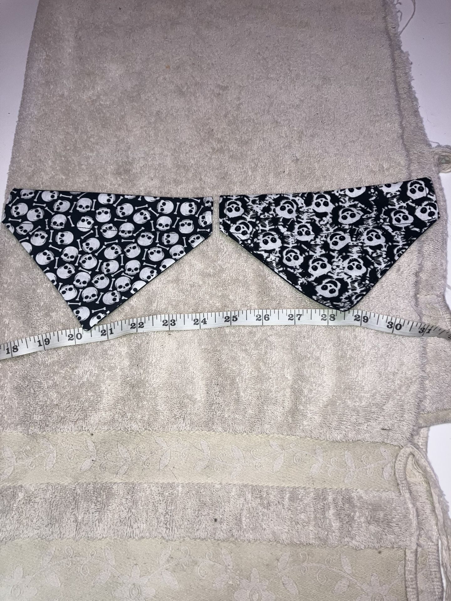 Set Of 2 Handmade Halloween Small Pet Dog&Cat Bandana Over Collar Cover 7”Across