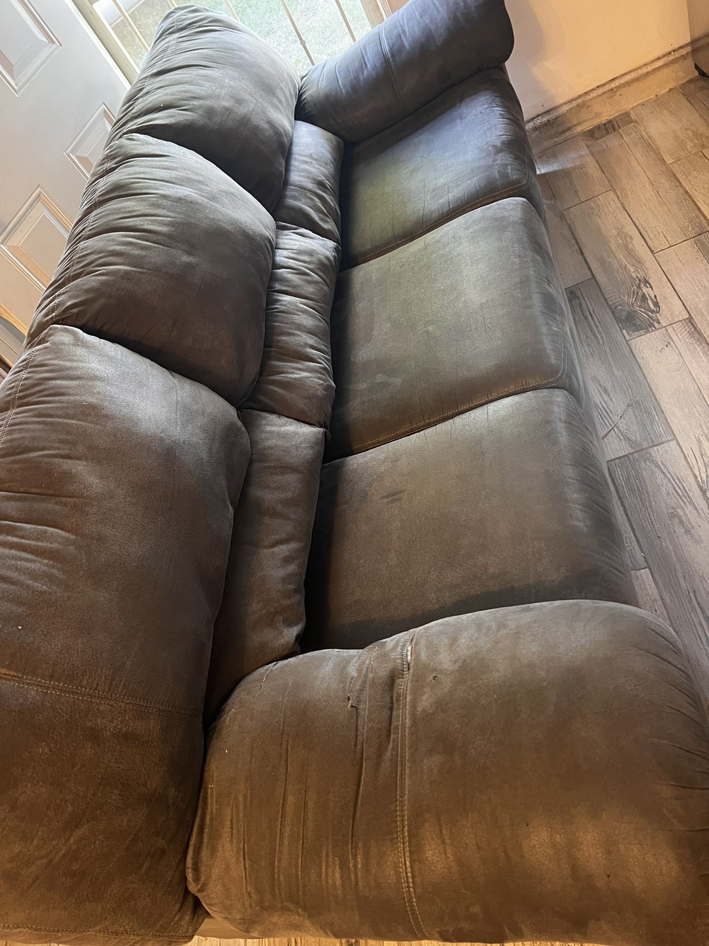 FREE COUCH!