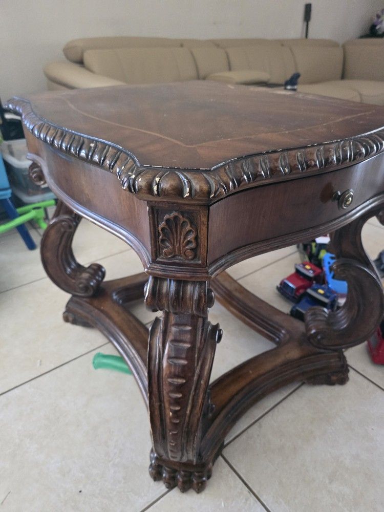 Free Wood Side Table