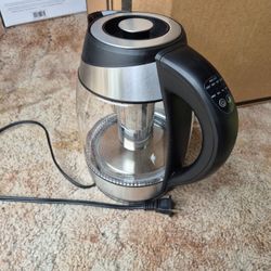 Chefman Electric Kettle