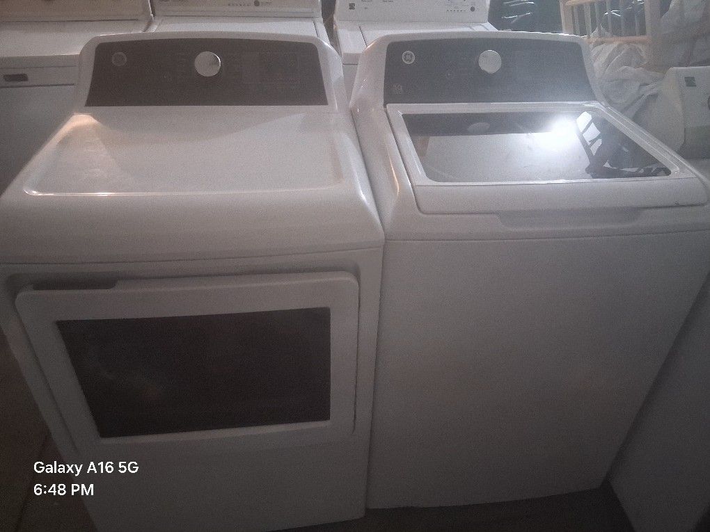 General Electric Washer And Gas Dryer
