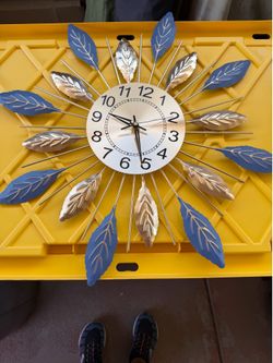Beautiful battery wall Clock  brand new