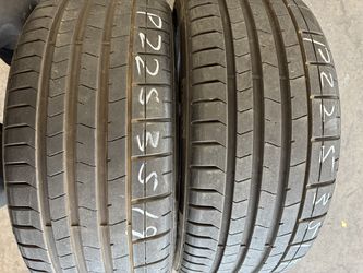 (2) 19” Pirelli Pzero 225/35/19 used tires pair like new