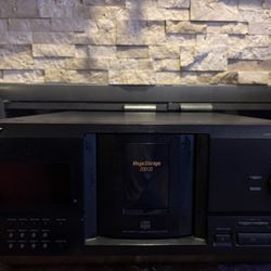 Sony 200 CD Player CDP-CX235