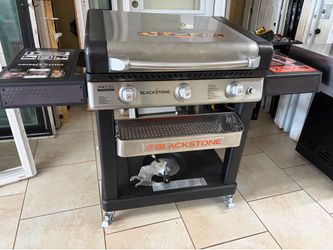 Blackstone Patio Pro 3-Burner 28" XL Griddle Cart Propane Griddle Grill with Hood and Front Tray in Stainless Steel and Black