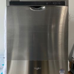 Whirlpool Dishwasher Stainless steel  brand new 
