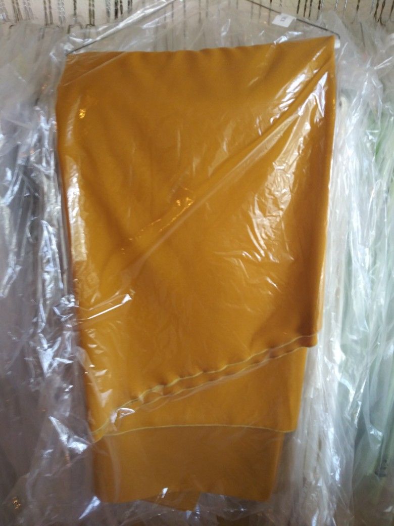 Dorado Tablecloths For Sale