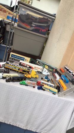 Collectible die cast transporter trucks