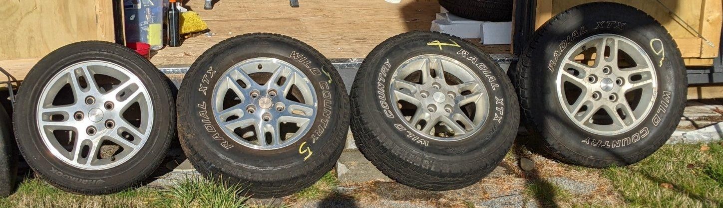 4 Jeep  Cherokee Wheels   Plus A Spare, Fit a 2000 Jeep