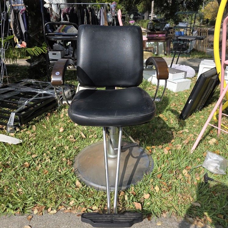 Styling Chair