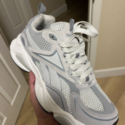 Reebok Shoe 