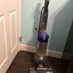 Dyson Ball 3 Vacuum