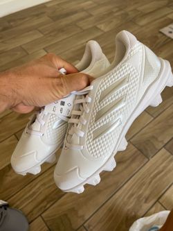 New adidas  Kids cleats size 4.5 never worn