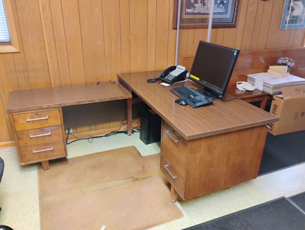 Desk 5 Drawer Left Hand Return