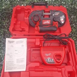 Milwaukee M12 Fuel Cordless Compact Band Saw w Charger 