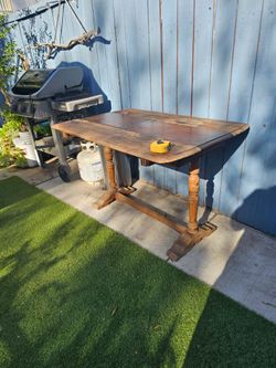 Free wooden table
