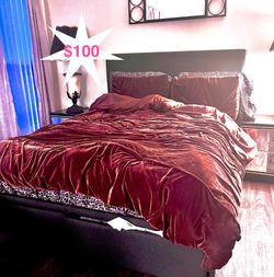 Bedroom set
