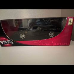 New in box, Hot wheels die cast car 1:18 Enzo Ferrari Black
